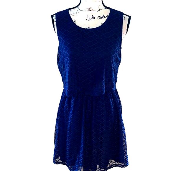 SPEECHLESS navy layered eyelet dress Medium - Picture 1 of 5